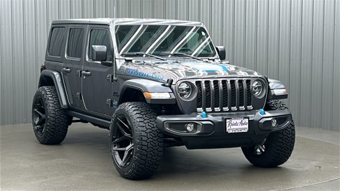 Used 2022 Jeep Wrangler Unlimited Rubicon 4xe w/ Cold Weather Group image 7