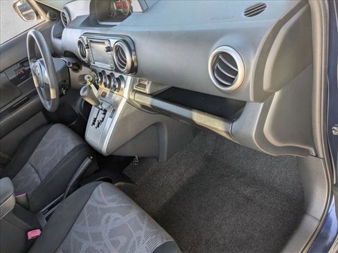 Used 2015 Scion xB image 21