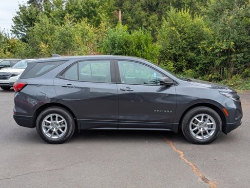 Used 2022 Chevrolet Equinox LS image 6
