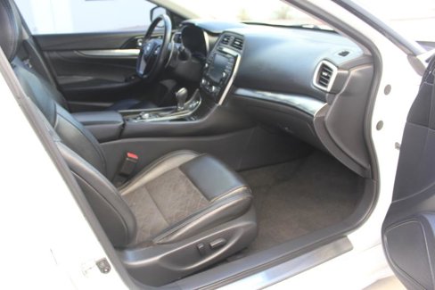 Used 2018 Nissan Maxima SR w/ Midnight Edition image 20