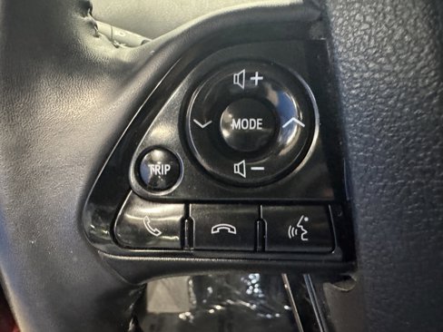 Used 2019 Toyota Prius image 19