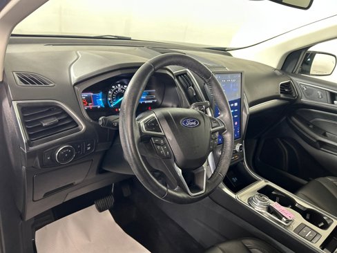 Used 2022 Ford Edge Titanium w/ Equipment Group 301A image 13