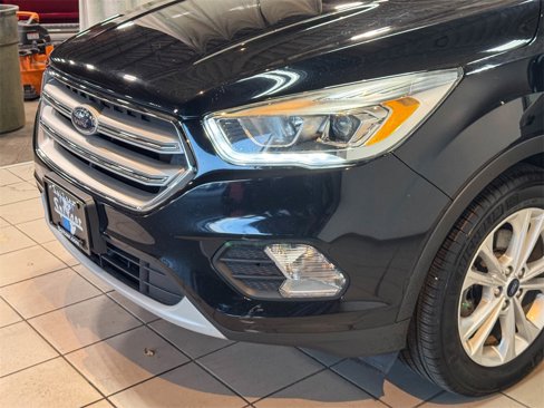 Used 2018 Ford Escape SEL image 46