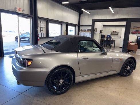 Used 2005 Honda S2000 image 19