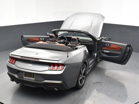 Used 2024 Ford Mustang Premium image 28