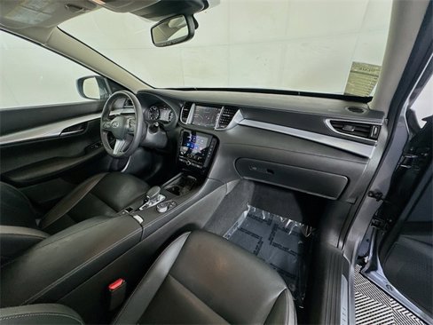 Used 2019 INFINITI QX50 Essential image 32