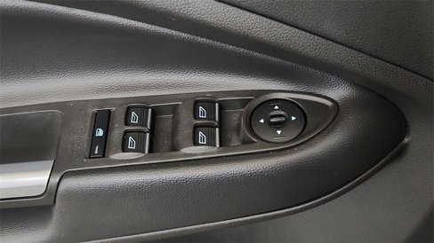 Used 2019 Ford Escape SE image 21