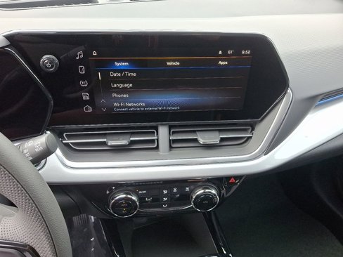 New 2025 Chevrolet Trax LT image 8