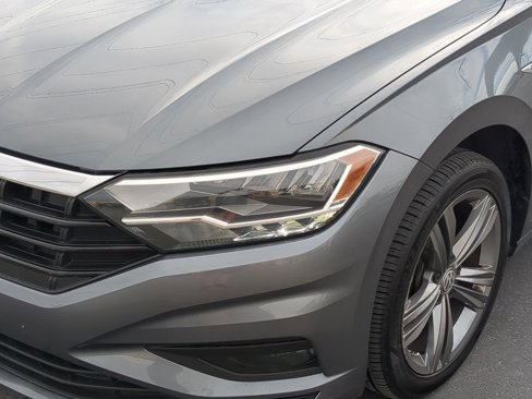 Used 2019 Volkswagen Jetta R-Line image 10