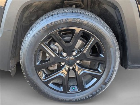 Used 2017 Jeep Renegade Altitude image 9