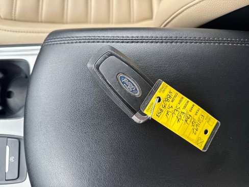 Used 2022 Ford Edge SEL image 27