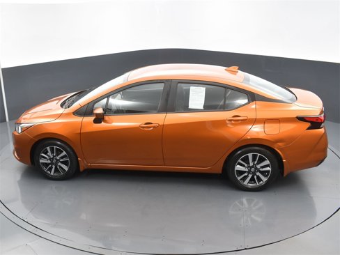 Used 2021 Nissan Versa SV image 18