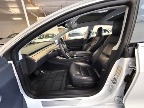 Used 2020 Tesla Model 3 Standard Range Plus image 20