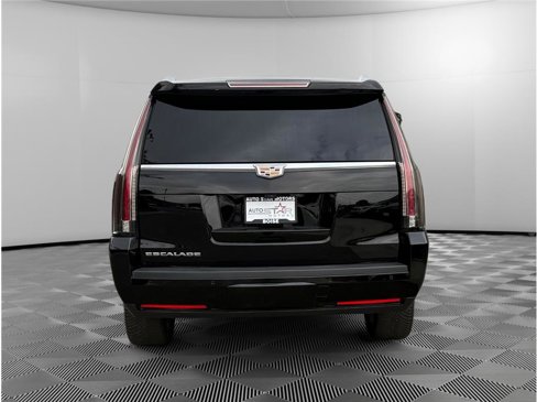 Used 2018 Cadillac Escalade ESV Premium Luxury image 4