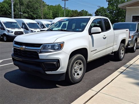 Used 2021 Chevrolet Colorado W/T w/ WT Convenience Package image 2
