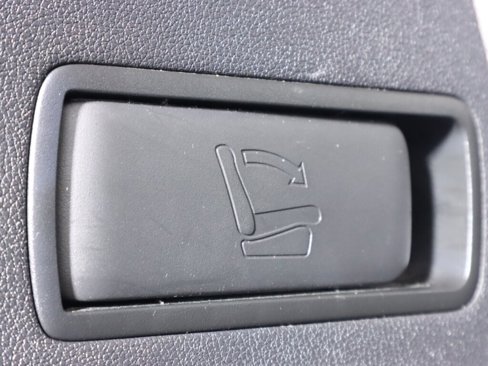 Used 2017 Kia Sorento EX image 38