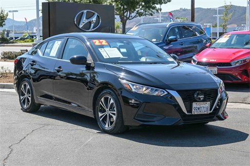 Used 2022 Nissan Sentra SV image 3