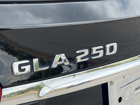 Used 2019 Mercedes-Benz GLA 250 4MATIC image 10