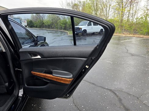 Used 2012 Honda Accord EX-L image 37