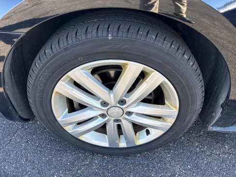 Used 2012 Volkswagen Passat TDI SE image 10