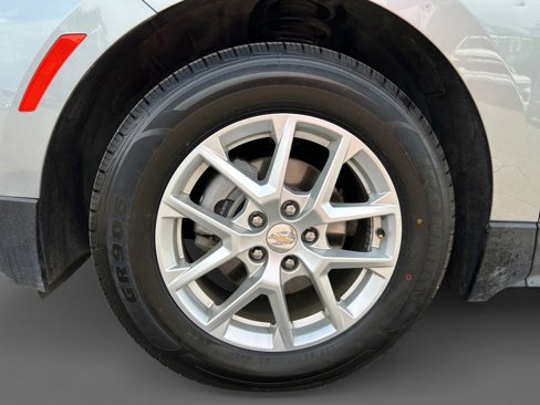Used 2023 Chevrolet Equinox LT image 14