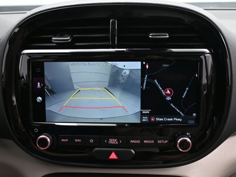 Used 2022 Kia Soul S image 6