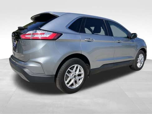 Used 2024 Ford Edge SEL image 4