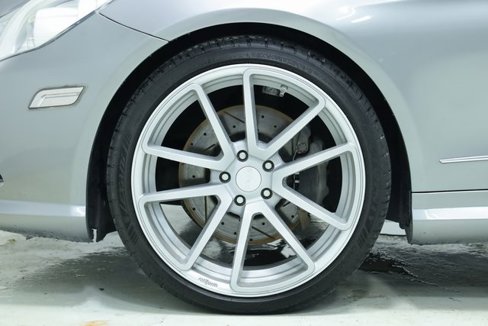 Used 2011 Mercedes-Benz E 550 Coupe image 7