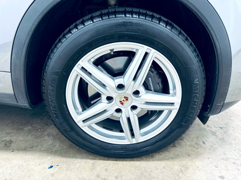 Used 2013 Porsche Cayenne image 11