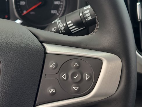 Used 2024 GMC Terrain SLT image 24