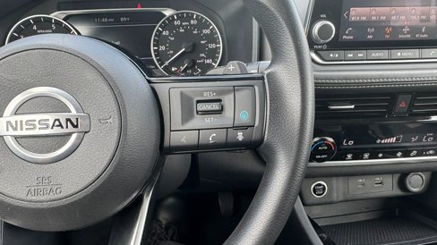 Used 2021 Nissan Rogue SV image 27