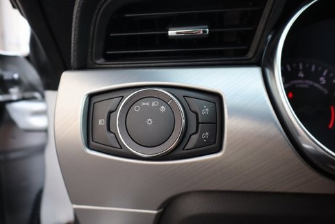Used 2019 Ford Mustang Premium image 11