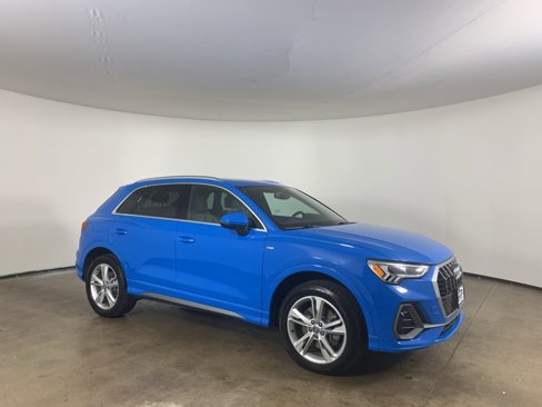 Used 2020 Audi Q3 2.0T Prestige w/ Prestige Package image 5