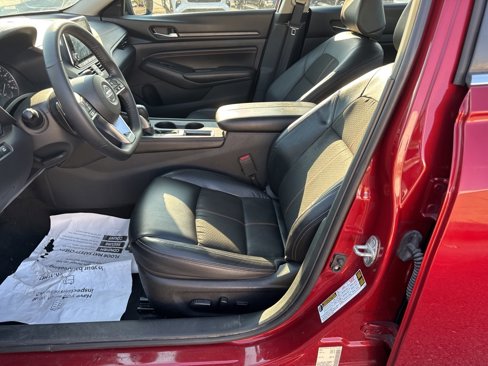 Used 2022 Nissan Altima 2.0 SR image 26