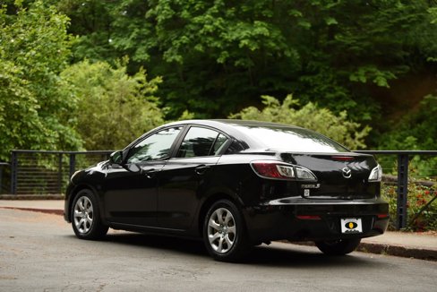Used 2012 MAZDA MAZDA3 i Sport image 3