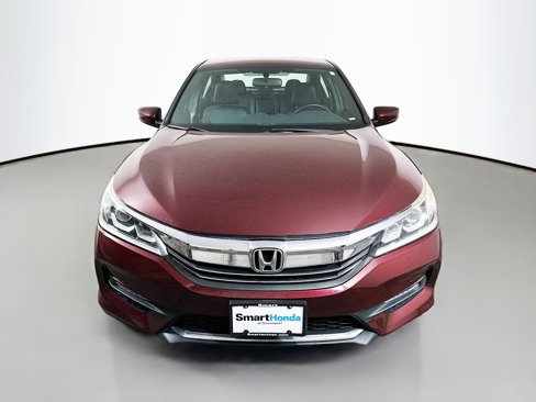 Used 2017 Honda Accord Sport Special Edition image 2