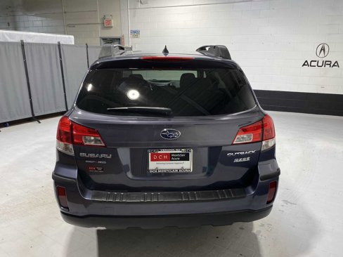 Used 2014 Subaru Outback 2.5i Premium image 5