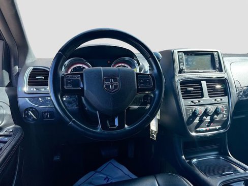 Used 2014 Dodge Grand Caravan SXT image 20