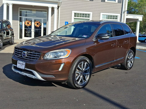 Used 2017 Volvo XC60 T6 Dynamic w/ Preferred Option Package image 1