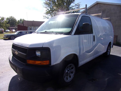 Used 2014 Chevrolet Express 1500 image 2