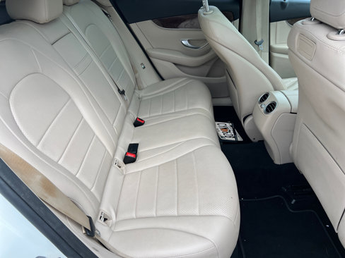 Used 2018 Mercedes-Benz GLC 300 image 20