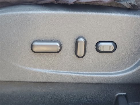 Used 2017 Ford Escape Titanium image 15