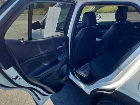 Certified 2021 Buick Encore GX Preferred w/ Cold Weather Comfort Package image 23