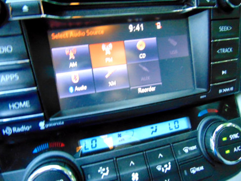 Used 2018 Toyota RAV4 XLE image 39