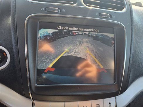 Used 2019 Dodge Journey SE image 16