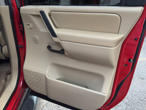 Used 2009 Nissan Titan LE w/ LE Max Utility Pkg image 13