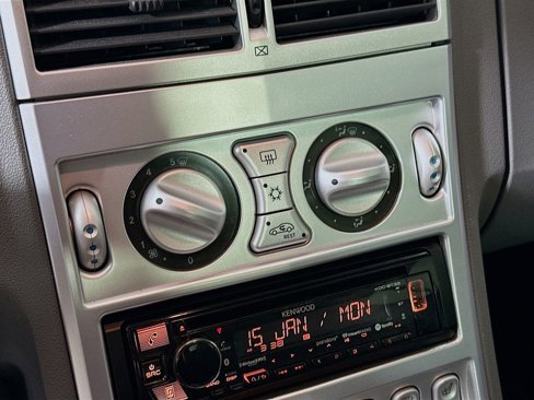 Used 2005 Chrysler Crossfire Limited image 19