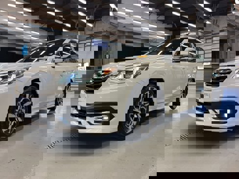 Used 2022 Subaru Legacy Limited image 3