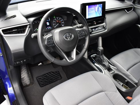 Used 2024 Toyota Corolla Cross SE image 21