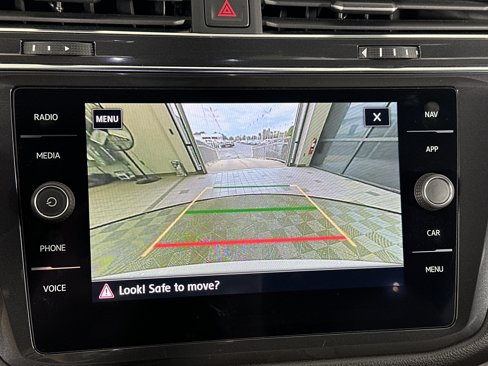 Used 2020 Volkswagen Tiguan SEL Premium R-Line w/ 3rd Row Seat Package image 21